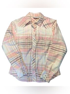 Roper pink plaid pearl snap western shirt Size Medium.